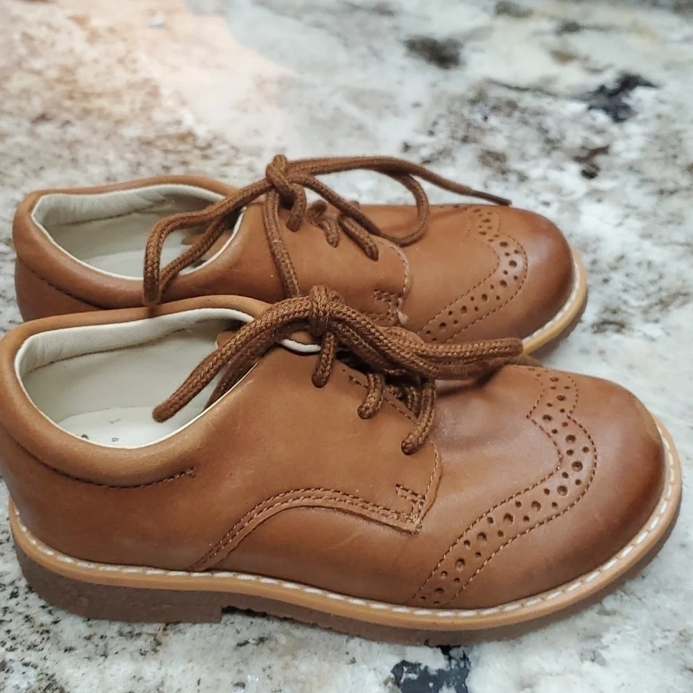 Clarks shoes size 8 w us air springs brown leather upper dress shoes